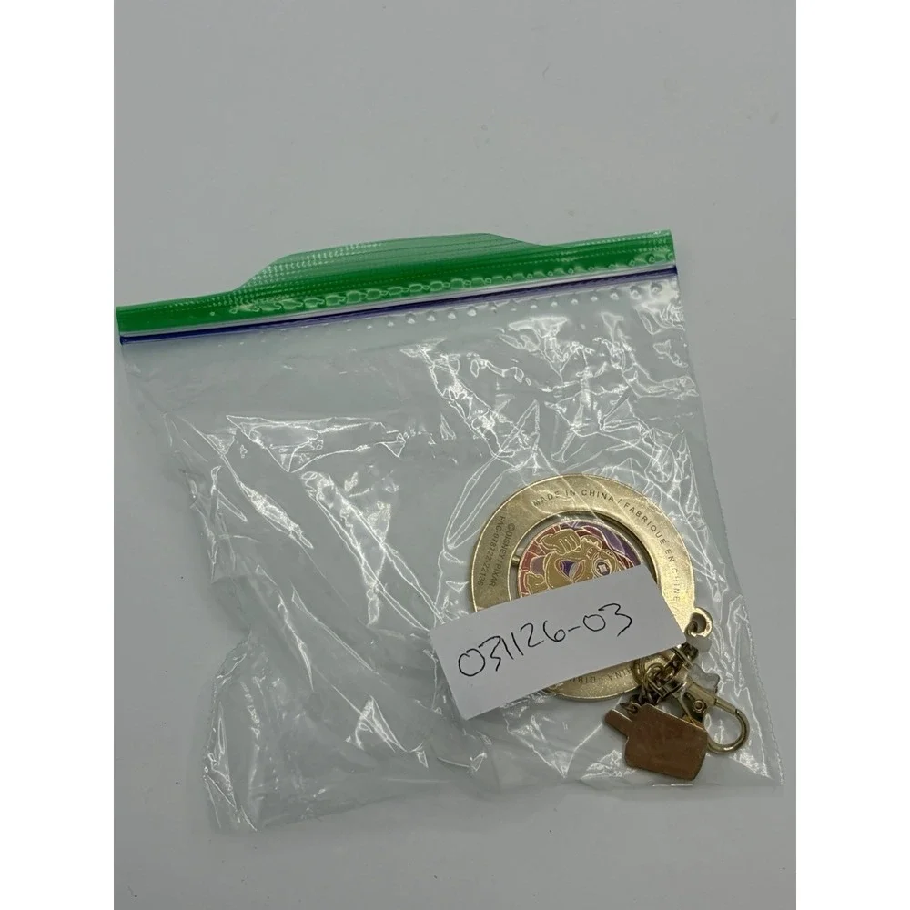 Disney Parks Turning Red Mei Lee‎ Panda Boba Spinning Keychain Bag Charm